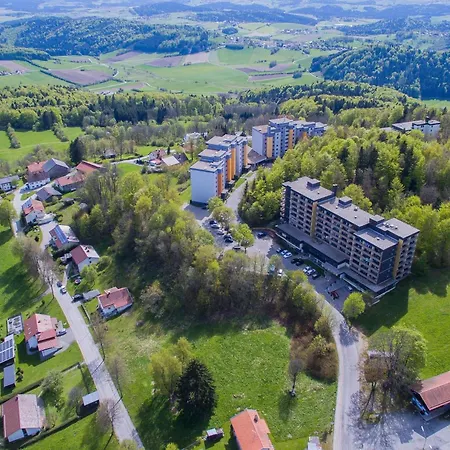 Daire Sandra In The Bavarian Forest With Pool Freyung